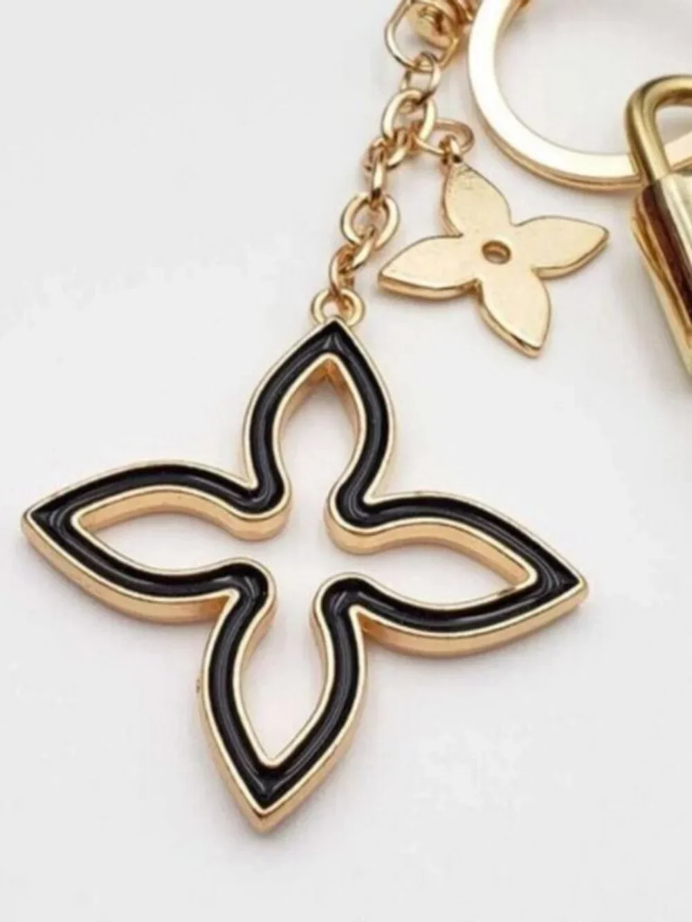 Authentic Louis Vuitton Gold Lock 🔒 Keychain Bag Unbranded Clover Charm LV